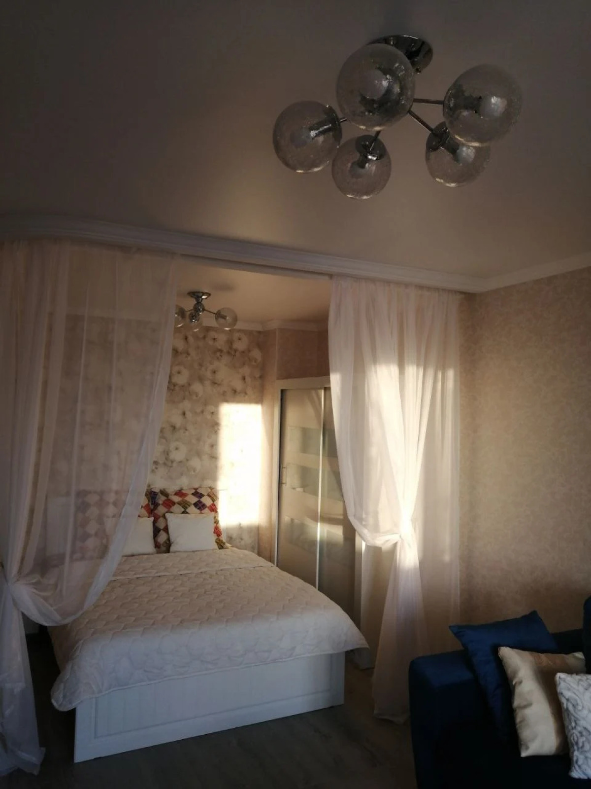 Квартира Cozy and bright apartment