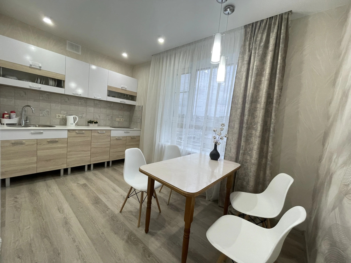 Квартира Новая Двухкомнатная Кардиоцентр 7 мин, Буртасы через дорогу