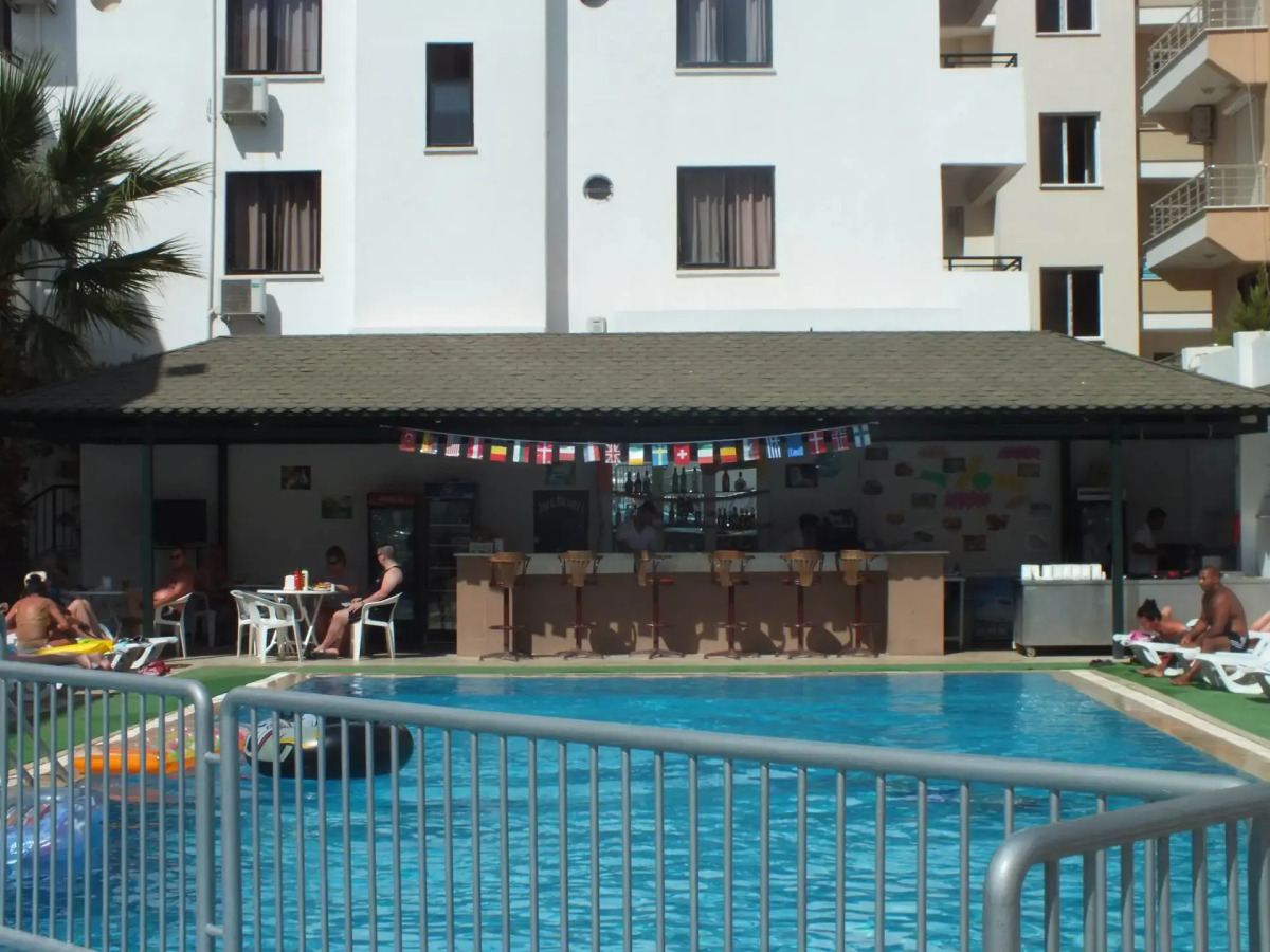 Апарт-Отель Tuntas Suites Altinkum