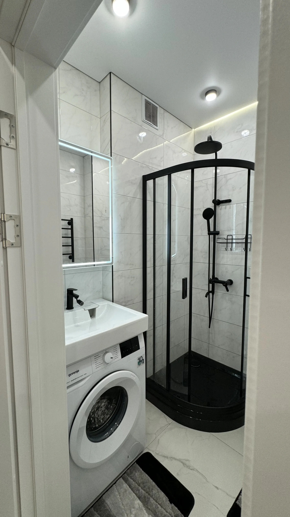 Квартира Стильная студия на Лесников 51