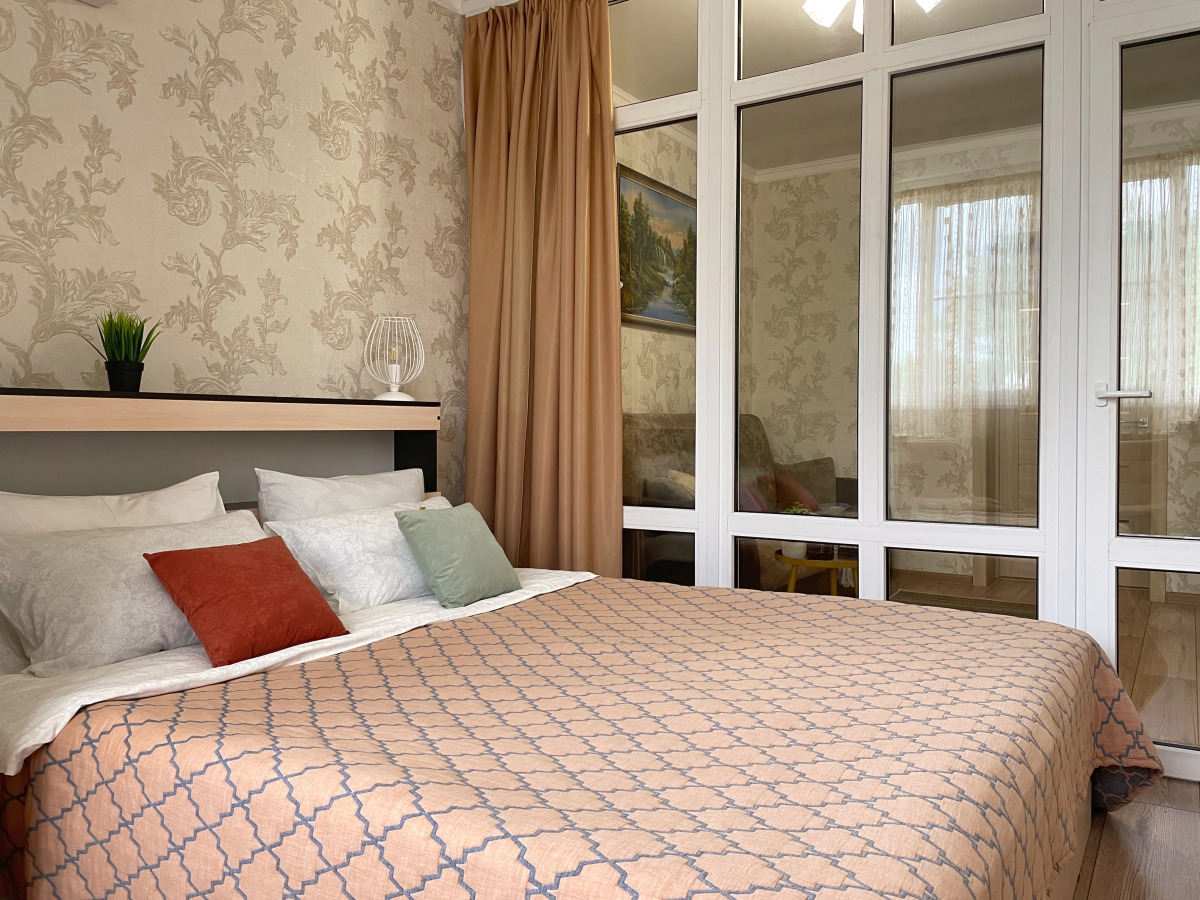 Двухкомнатные Апартаменты Люкс на 7 человек в курортной зоне Ессентуков