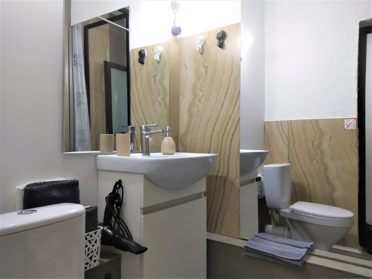 Квартира в центре с собственным двориком