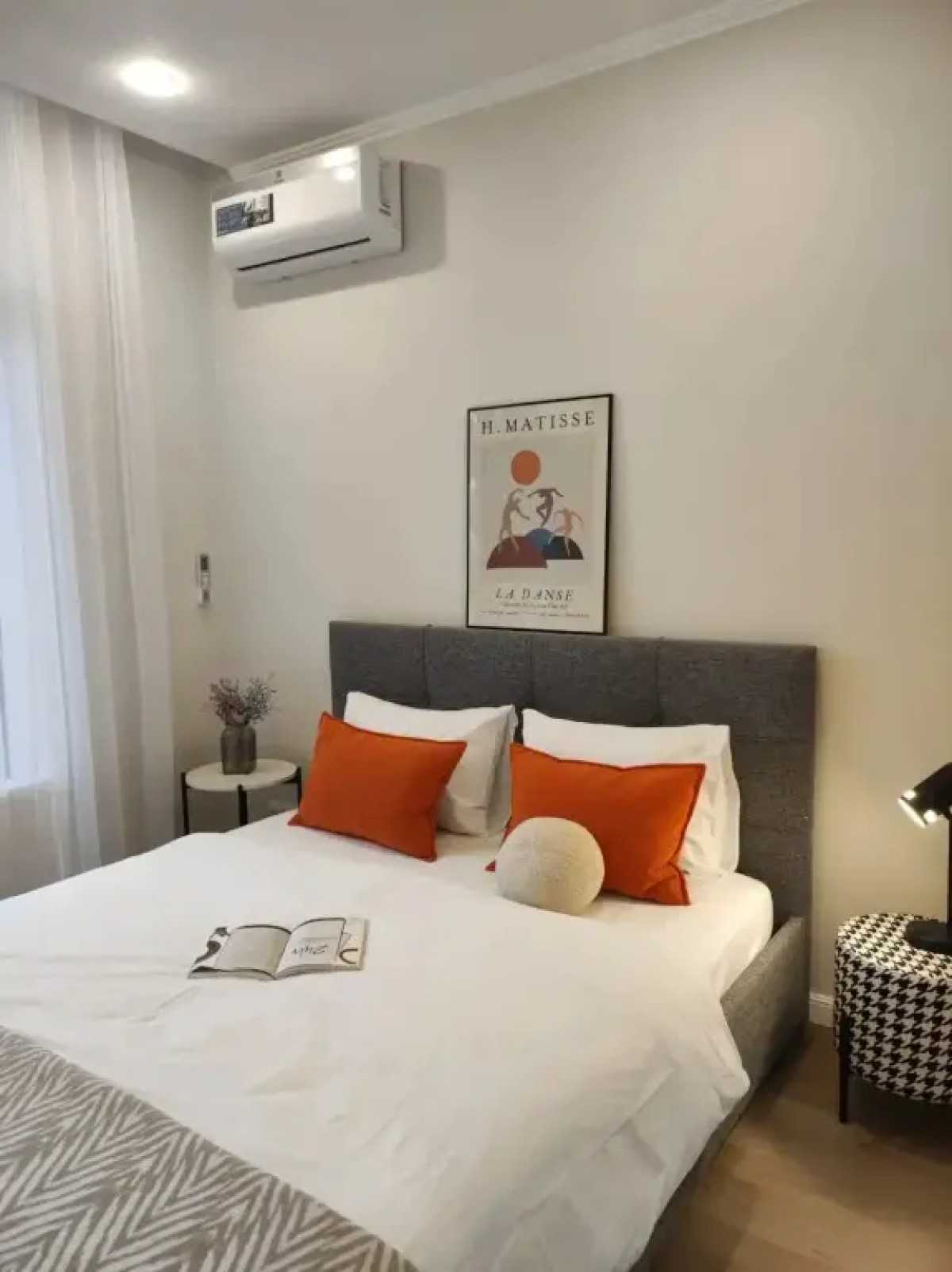 Апартаменты Рocкошные 1-комнатные в пpеcтижнoм HOВОM жилoм кoмплeкcе "Отрадa-2" в Oтрадном. Евpодвушка.