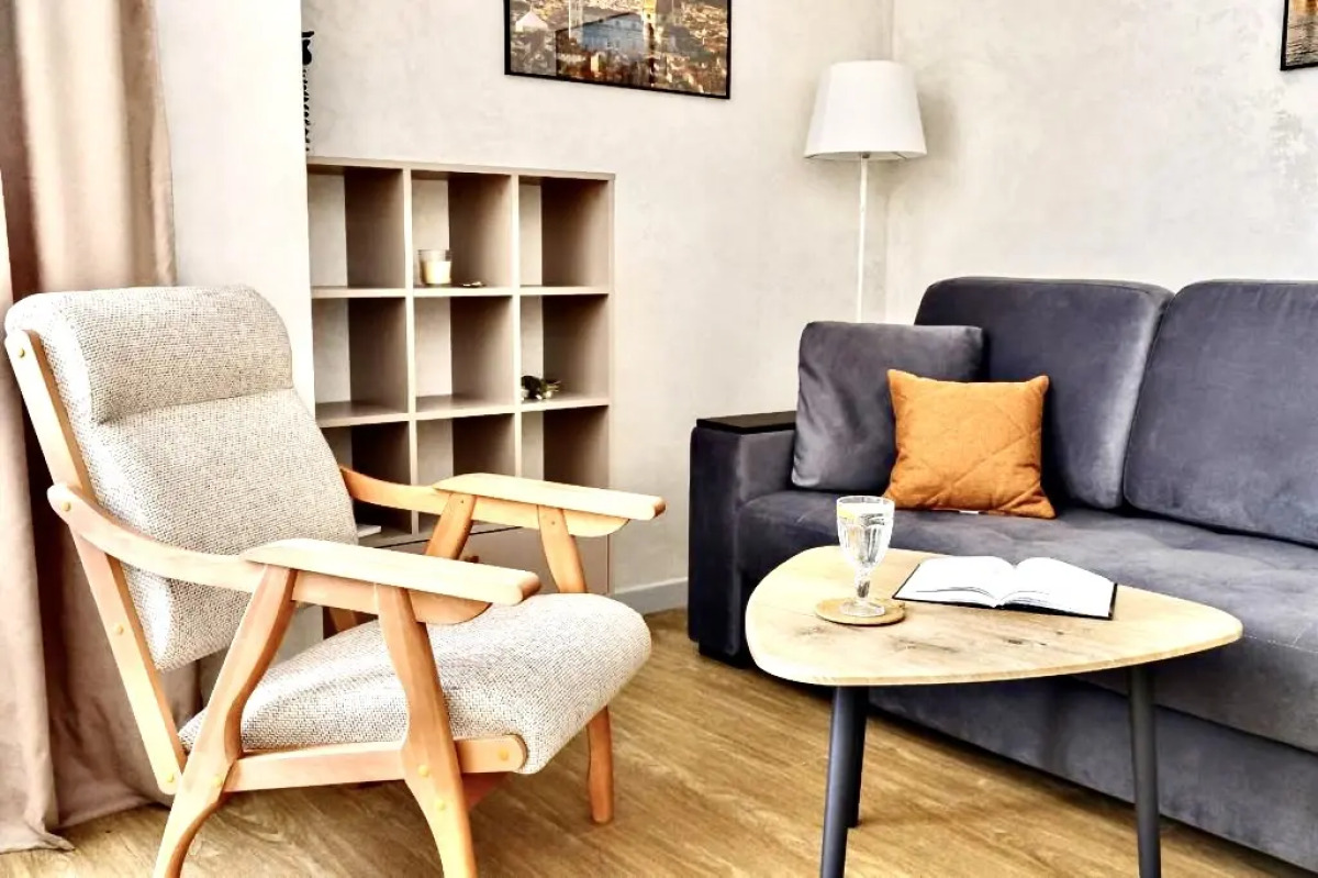 Апартаменты на Уральской 75/6