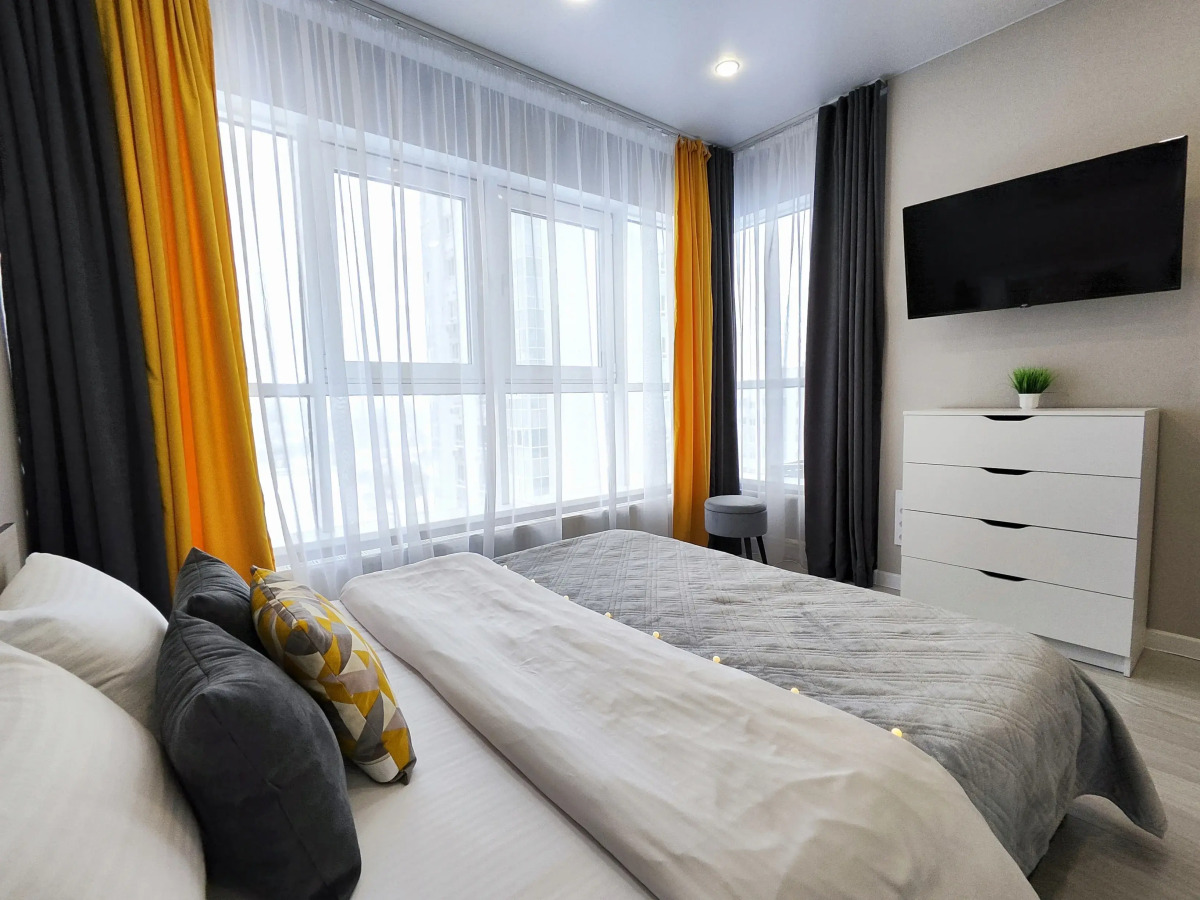 Квартира Enigma Apartments - Студия с панорамным окном в ЖК Аквамарин