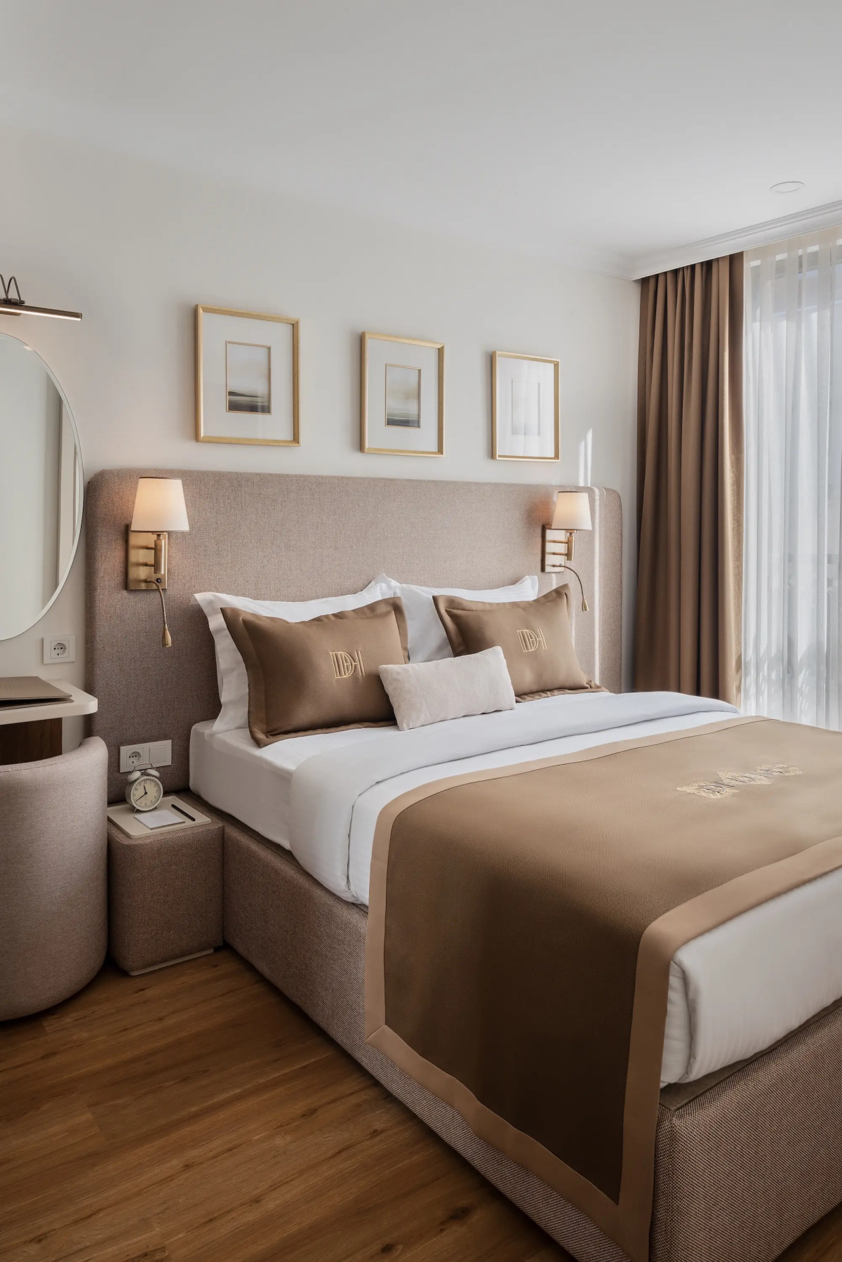 Отель Delita City