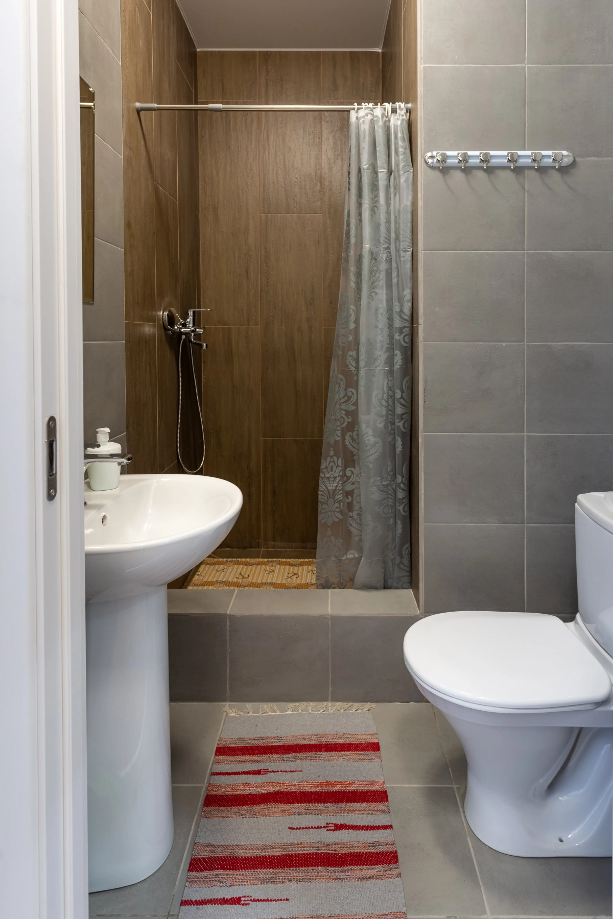 Апартаменты ОK на Буханцева 66