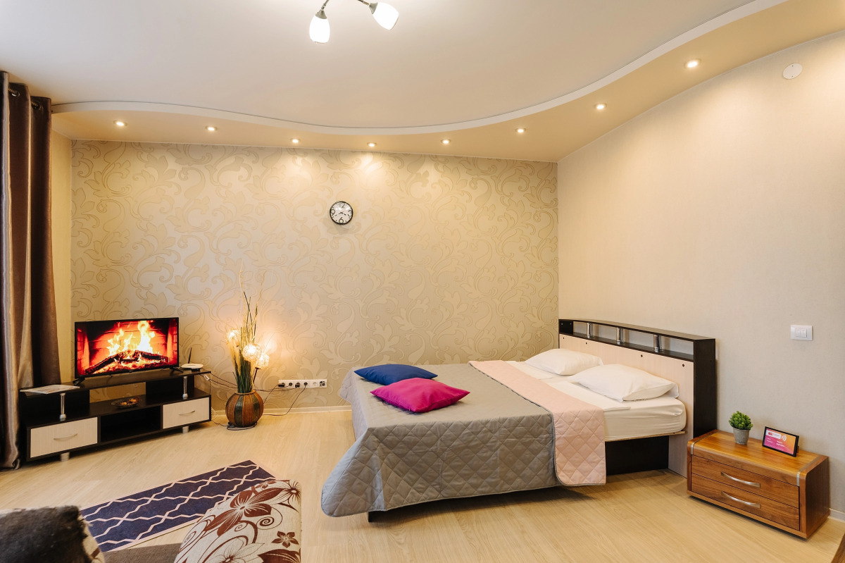 Апартаменты 9 ночей с видом на речку на Коммунальной 1