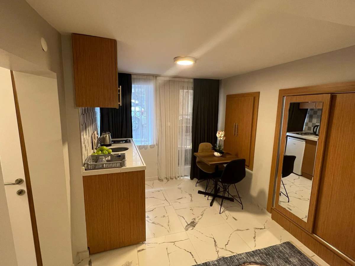 Апартаменты City Center Serenity: Stylish Studios