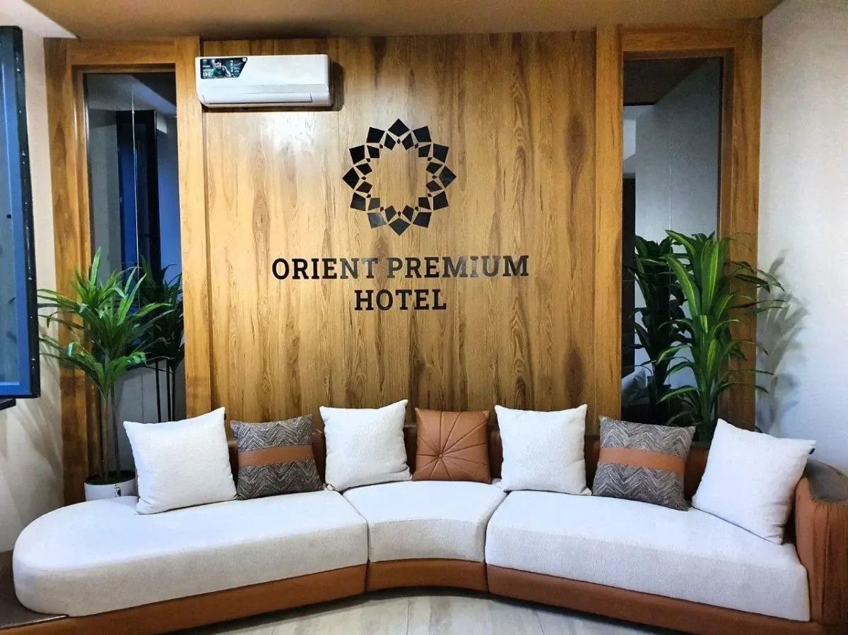 Отель Orient Premium