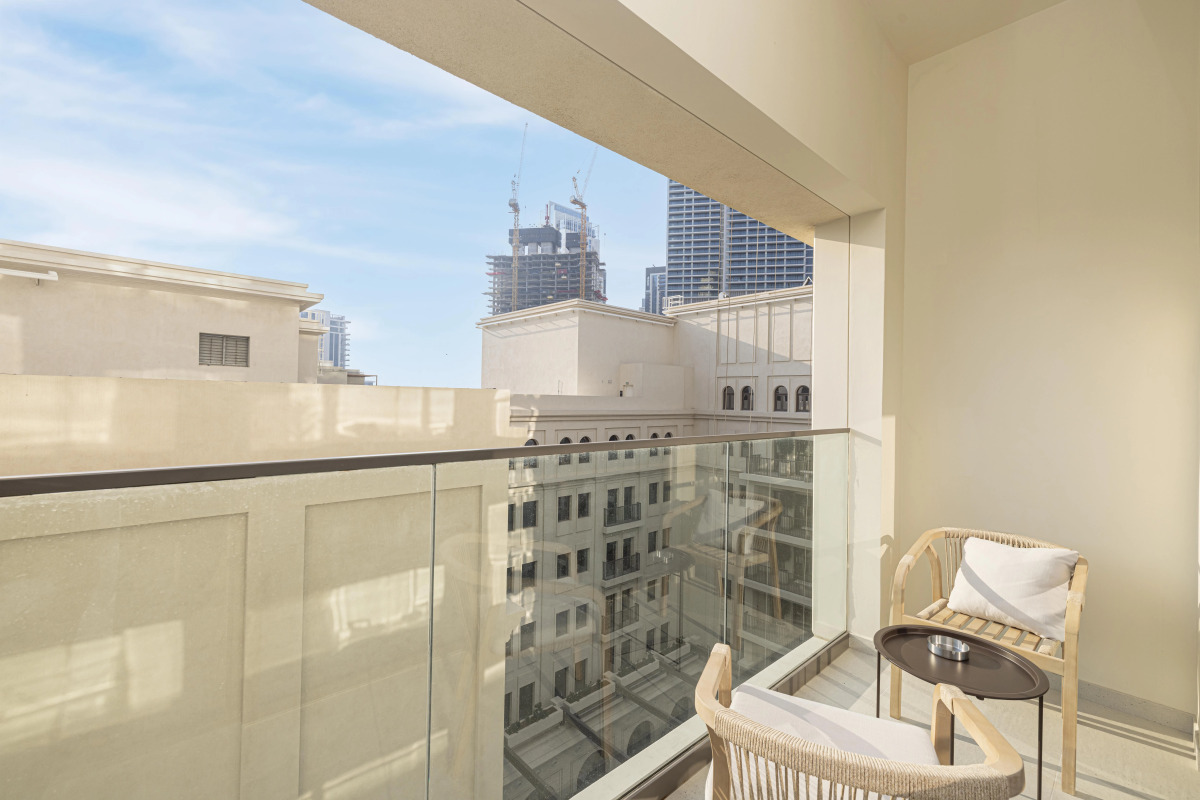 Апартаменты Сozy 1BR at Vida Residences Creek Beach