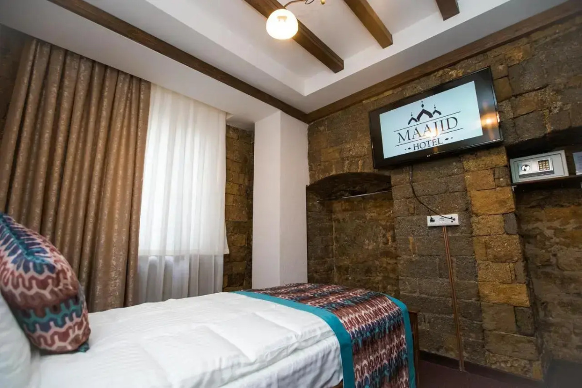 Maajid Hotel & Restaurant