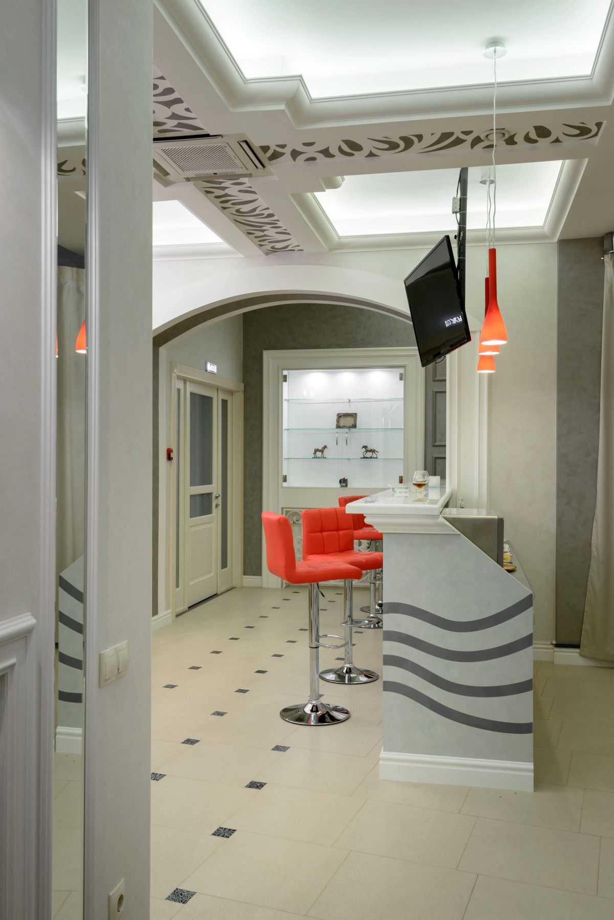 Меблированные комнаты  Серебряная лошадь