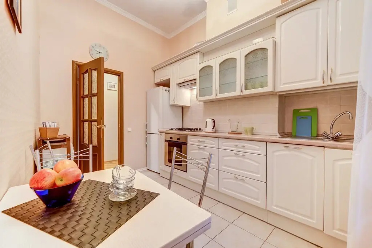 Квартира Трёхкомнатная с изолированными комнатами и балконом