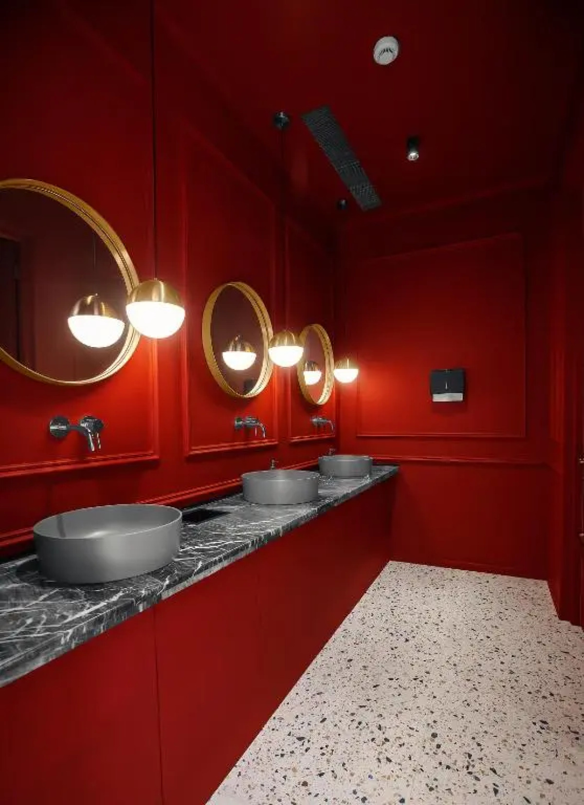 Heritage Hotel and Suites (by Travel Agency)