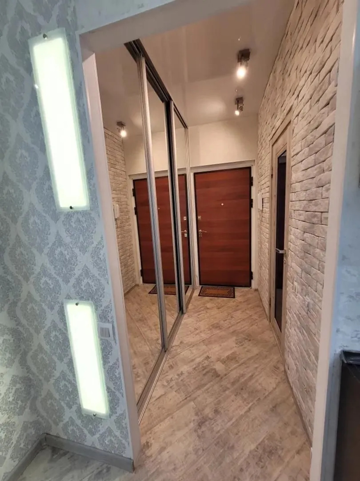 Квартира Сибирь House  напротив Ледового дворца