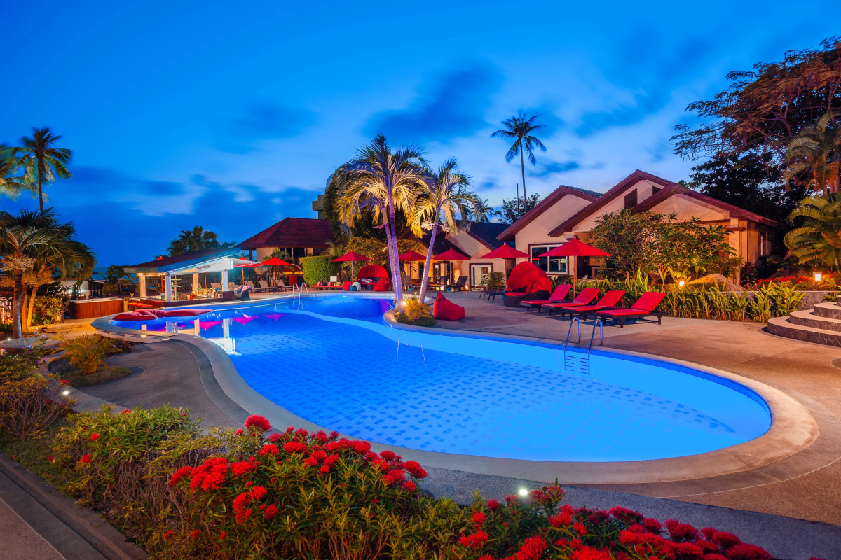 Отель Royal Beach Boutique Resort & Spa