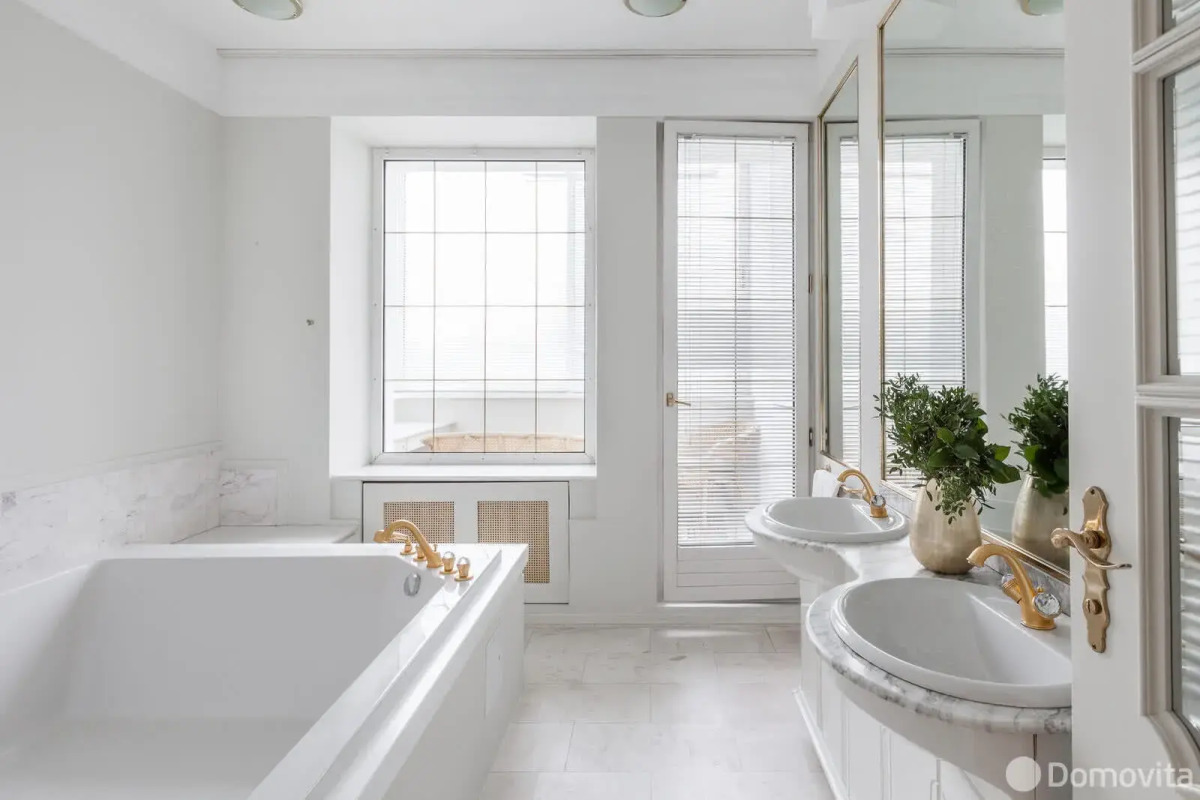 Апартаменты 5-комнатные HomeApart пр-т Независимости, 13