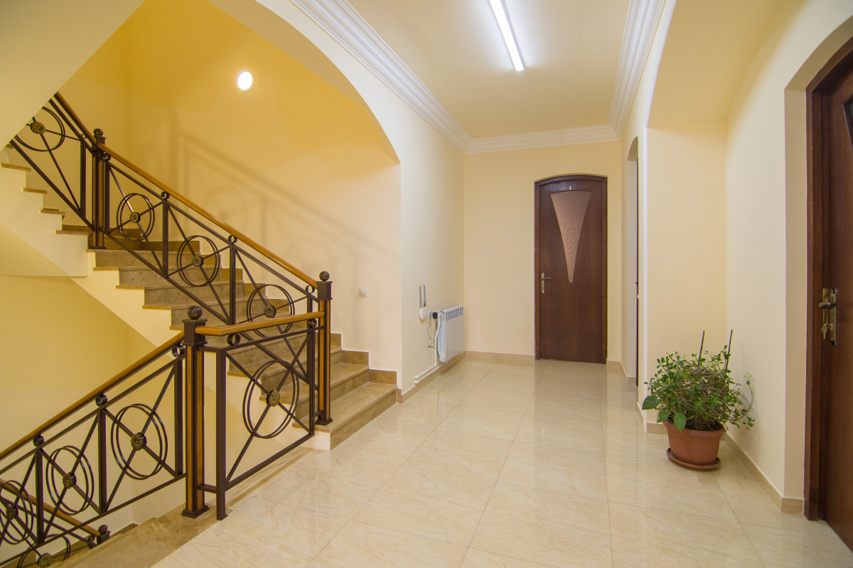 Отель Tatev Hotel and Tours