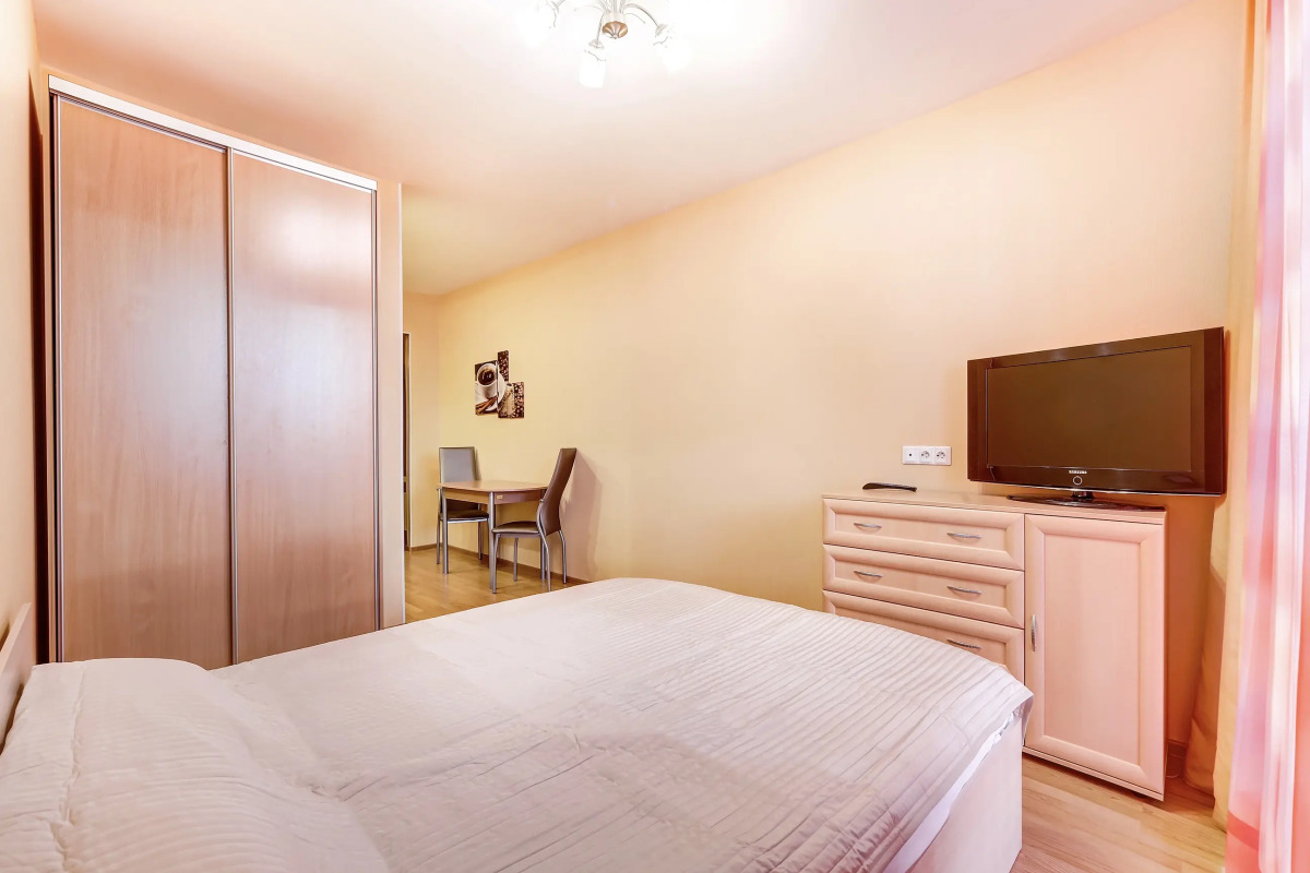 Апартаменты на Дунайском 23