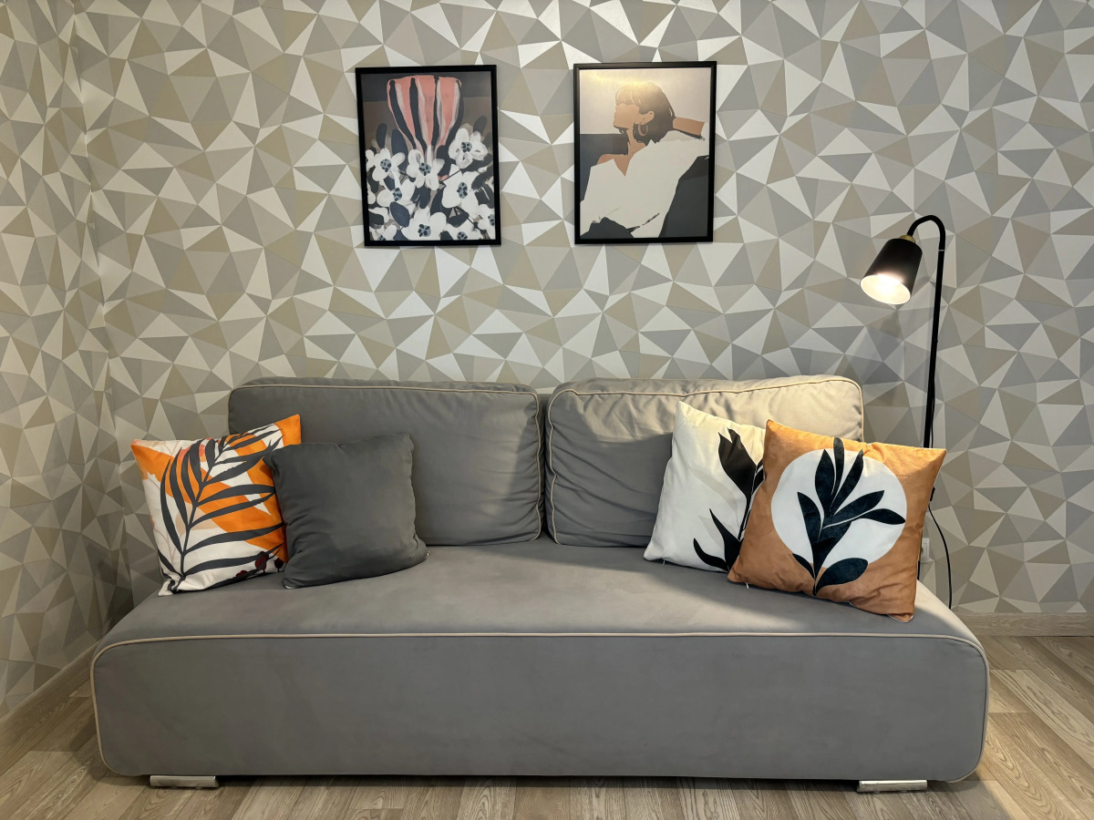 Квартира Яркая у Парка Швейцария