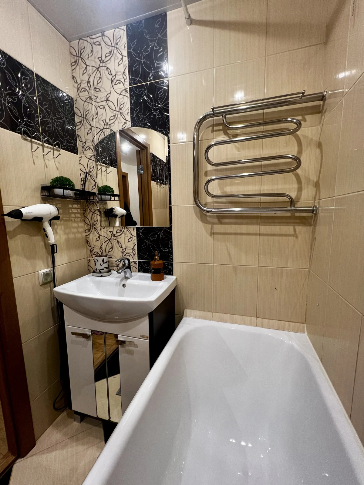 Квартира Большая 4-х комнатная квартира недалеко от центра