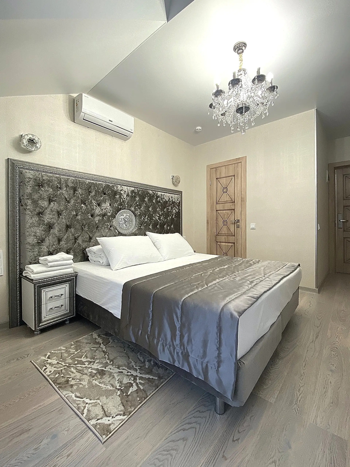 Апартаменты Капри Хаус Ленина 219/4 (2)