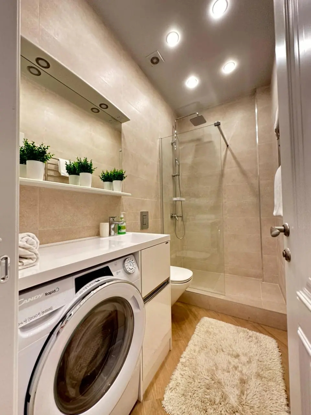 Море квартир уютная студия с панорамными окнами в центре Адлера 7