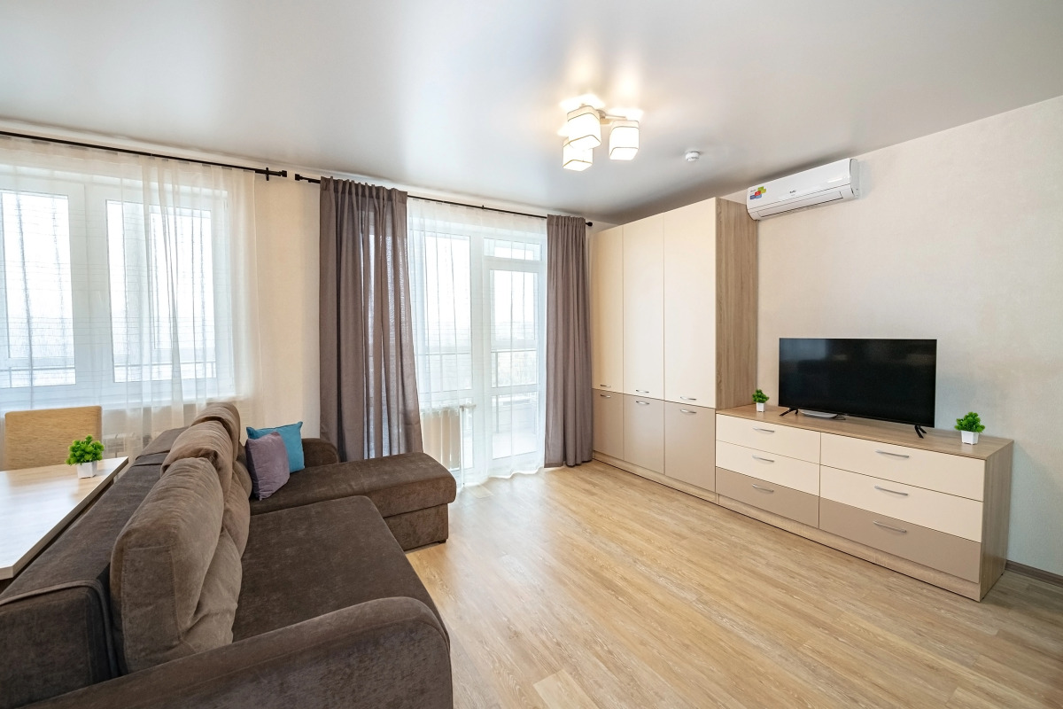 Апартаменты TopHouse на Можжевеловой 18, 103