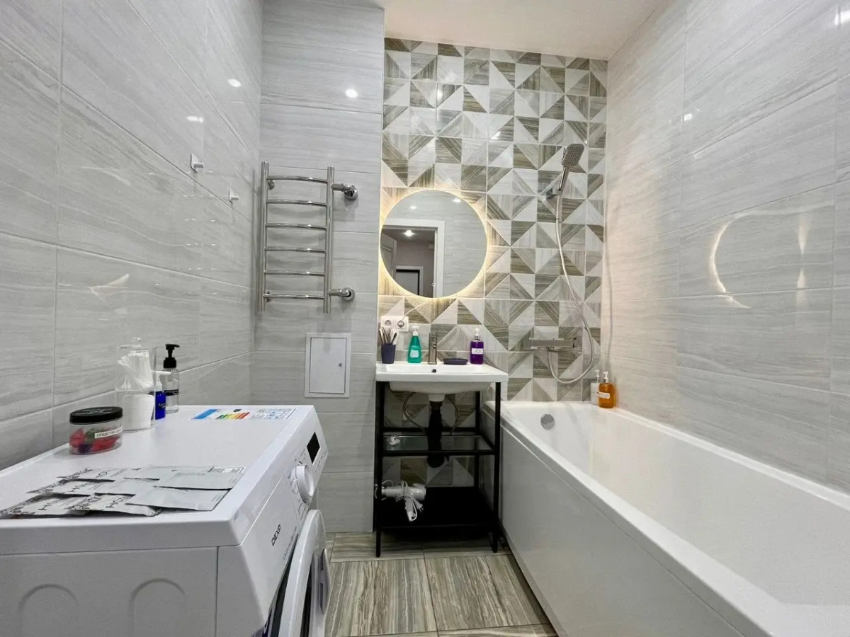 Квартира Просторная 2Комнатная Рядом с Аэропортом на Гусарской