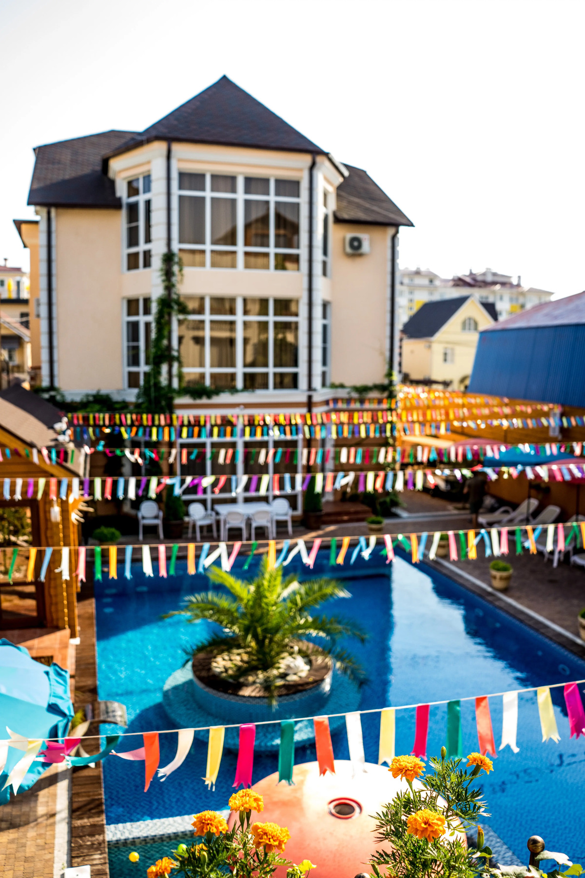 Zhemchug Village Hotel