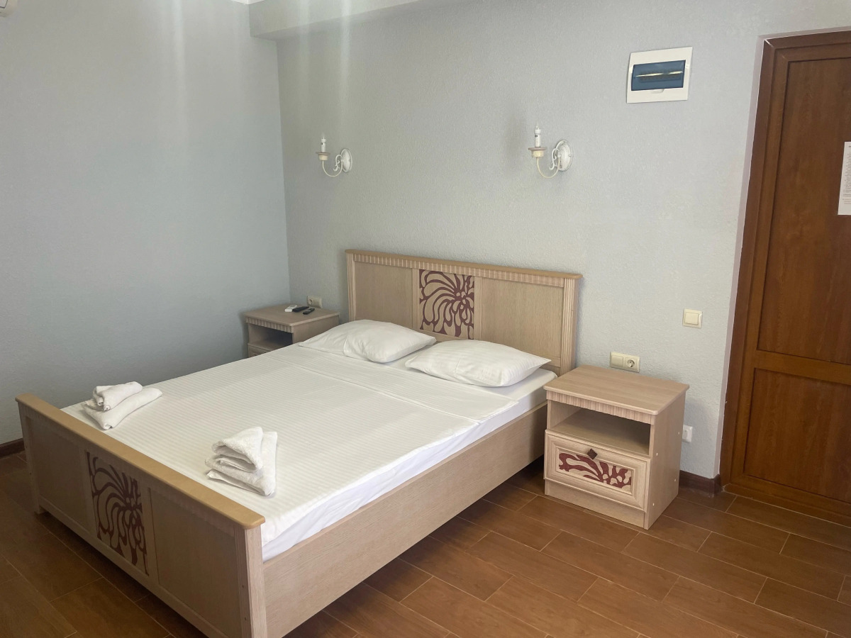 Мини-отель Leon Beach Hotel