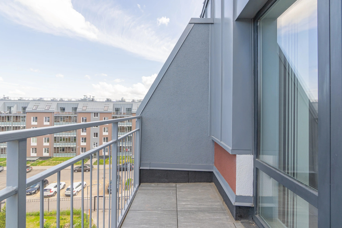 Апартаменты Двухкомнатная Квартира на Мансардном Этаже