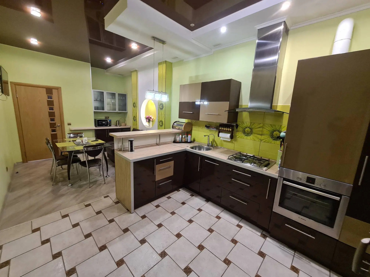 Апартаменты Некрасова 38