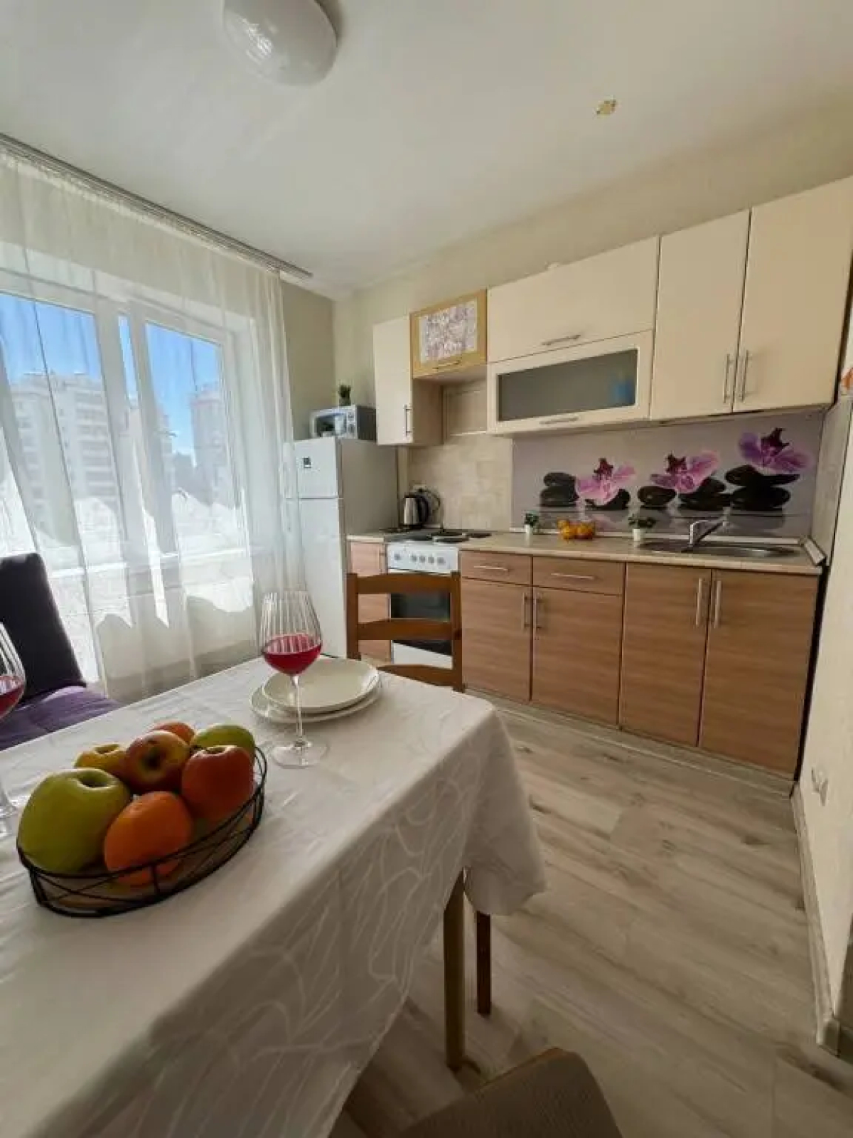 Апартаменты однокомнатные с балконом на Союзной 4