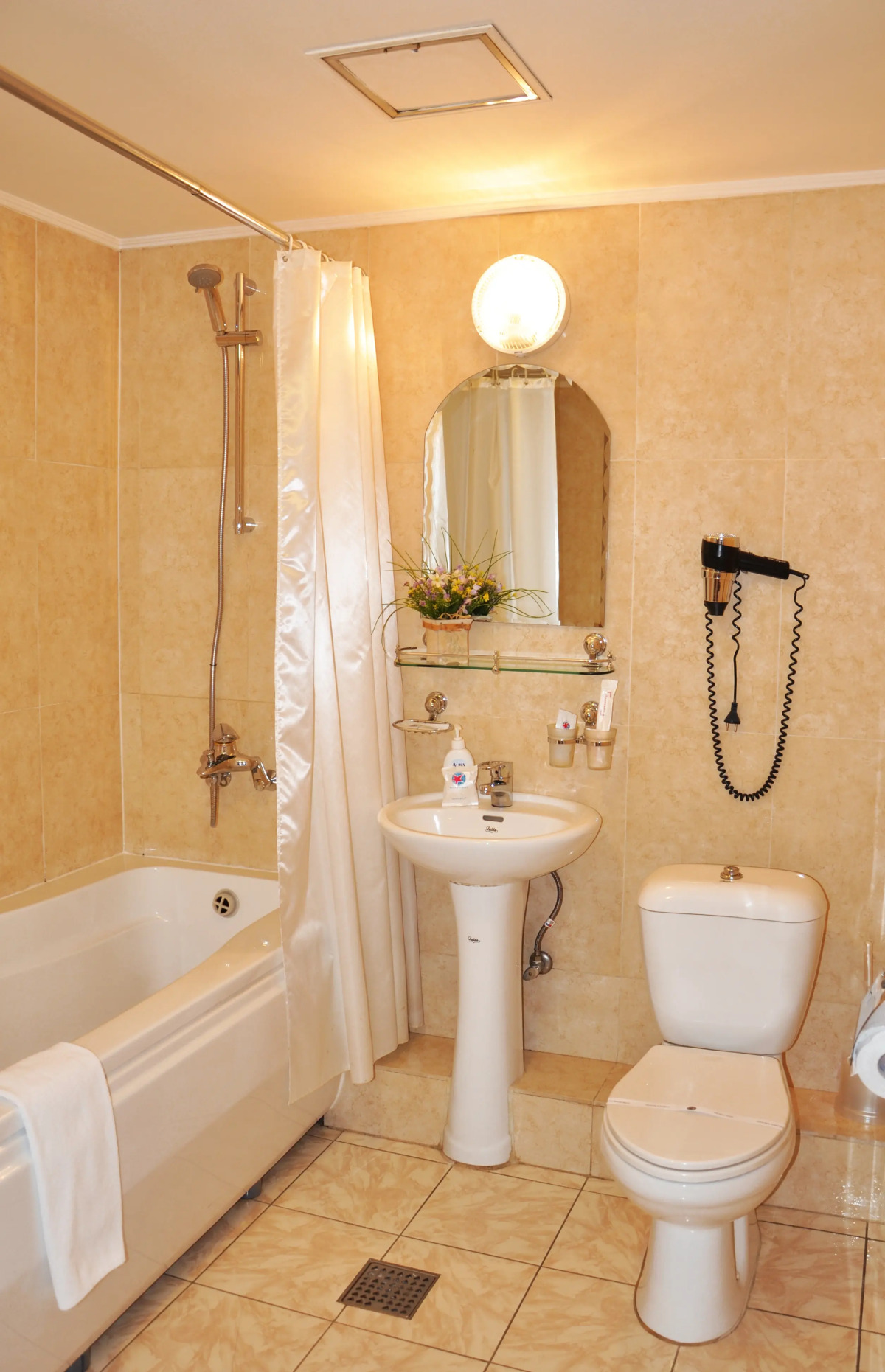 Гостиничный комплекс Турист