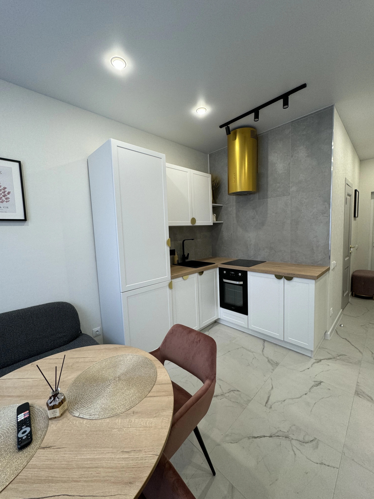 Квартира с балконом на Эдварда Грига 16/1