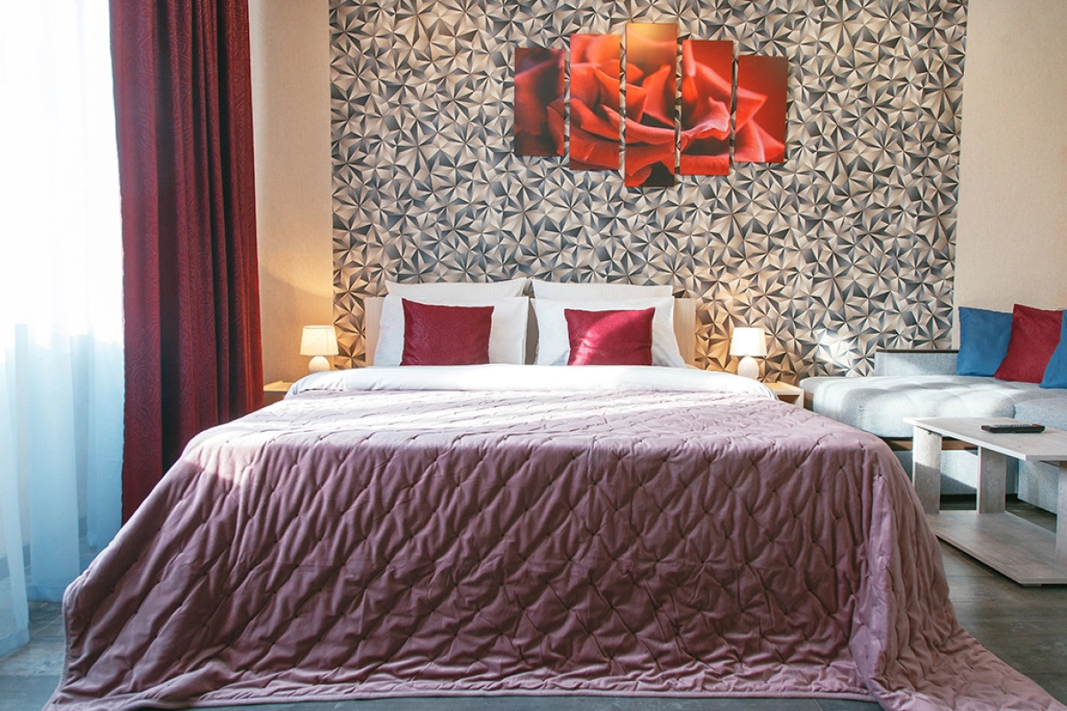 Апартаменты Пять Звёзд у Офиса Транснефть-Сибирь