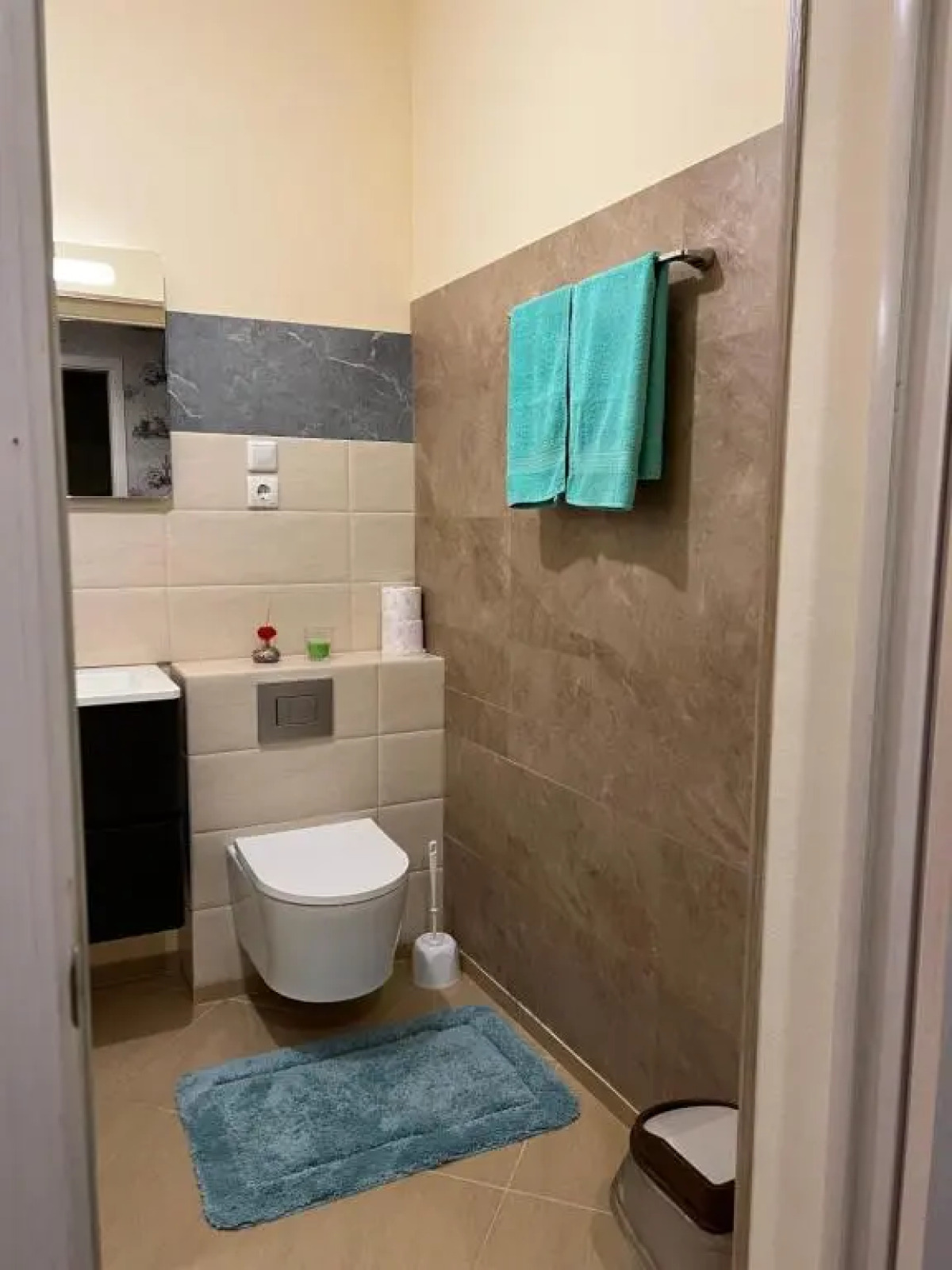 Апартаменты 3 комнаты в Центре рядом с Электричкой на Море