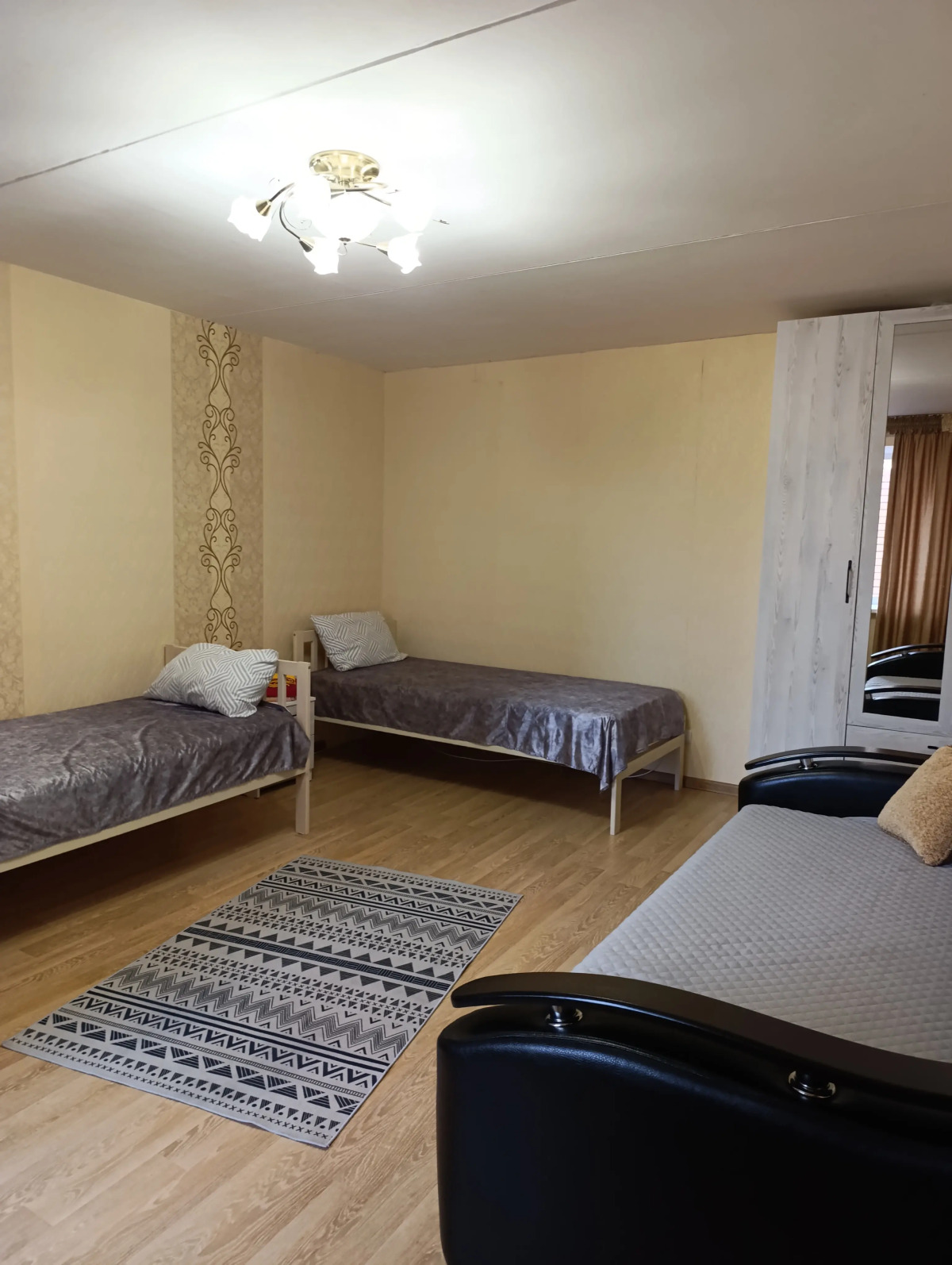 Квартира Уютная в центре города с парковкой у дома