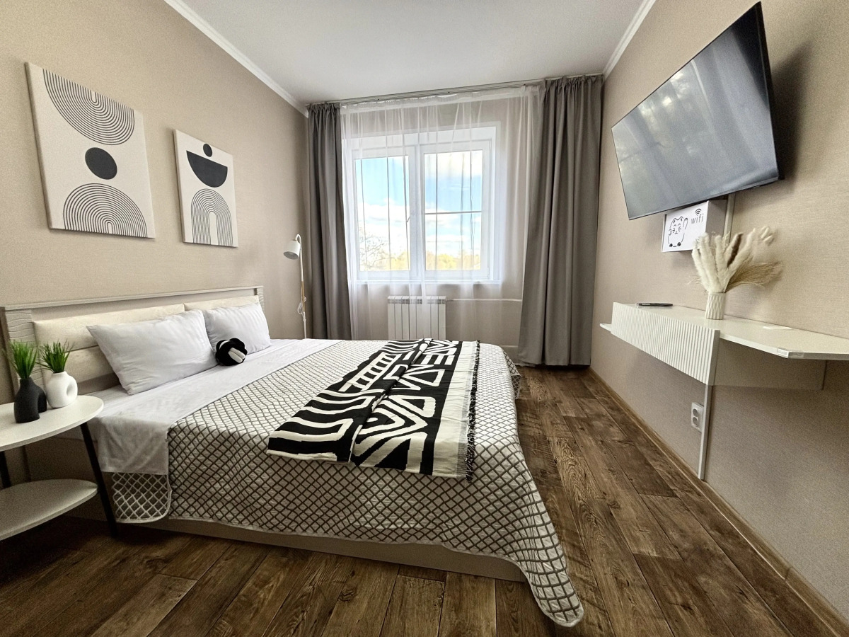 Квартира BestHome Двухкомнатная семейная в центре