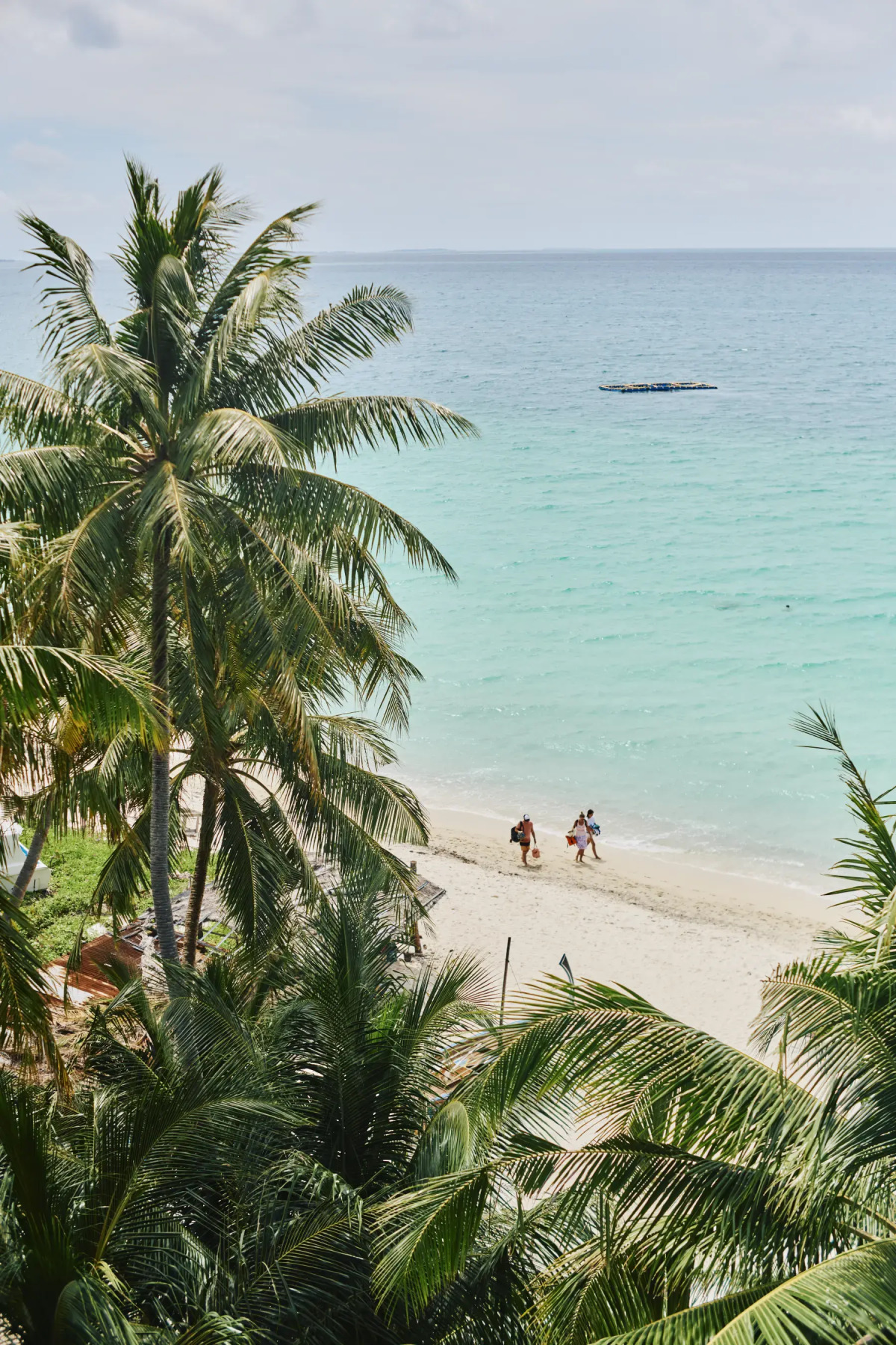 Отель Beach Hotel Dhigurah