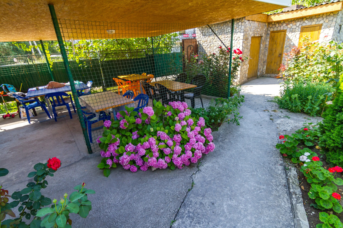 Гостевой Дом Кедр