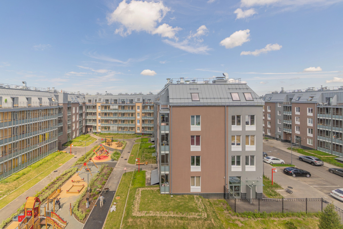 Апартаменты Двухкомнатная Квартира на Мансардном Этаже