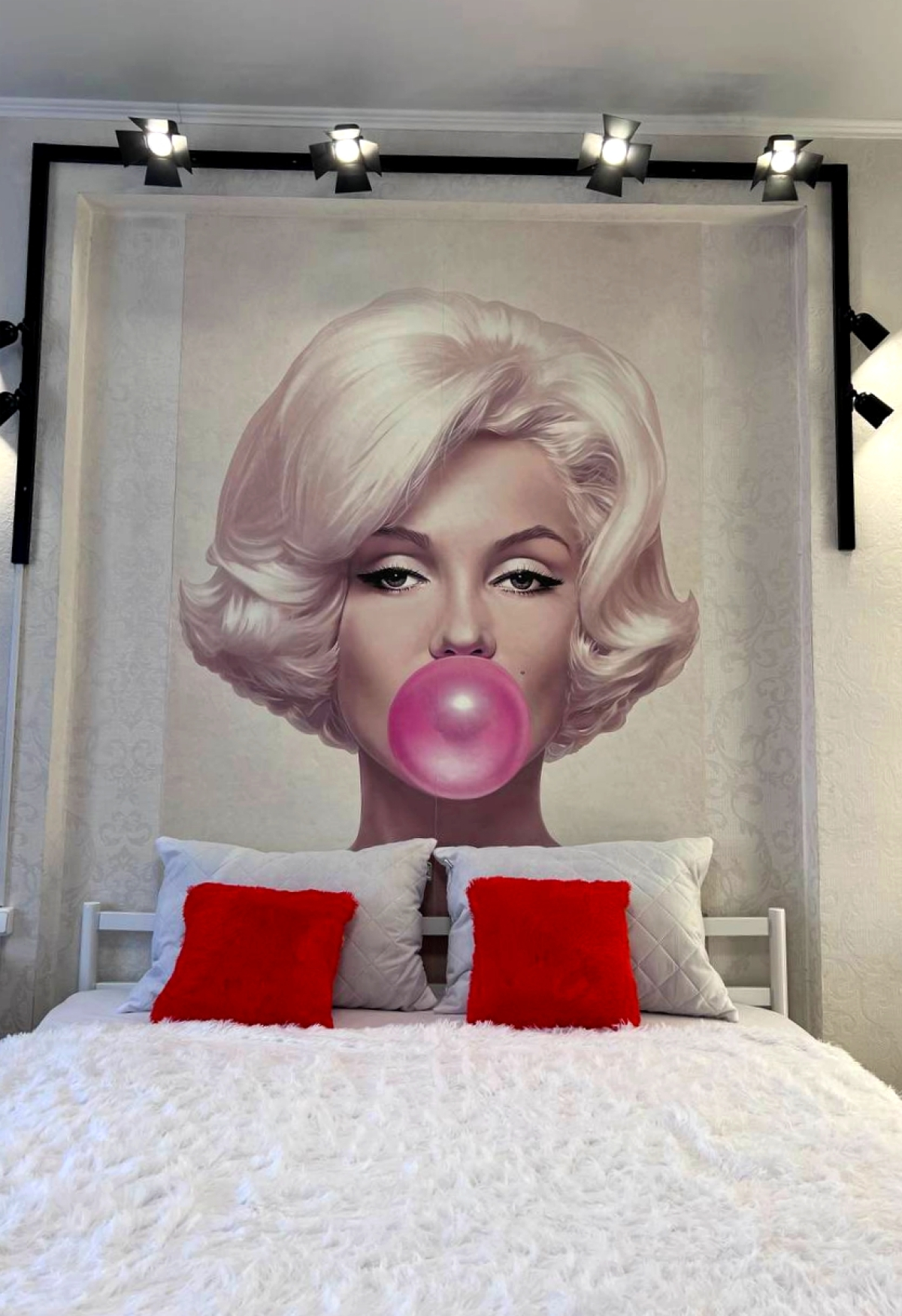 Апартаменты еЖИВИка на Карпова 3/1