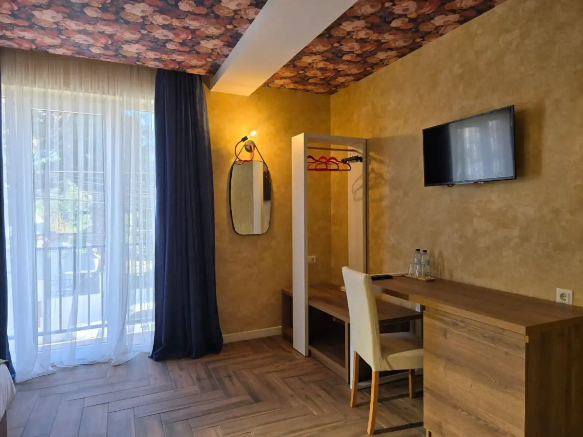 Отель Nutsa in old Tbilisi