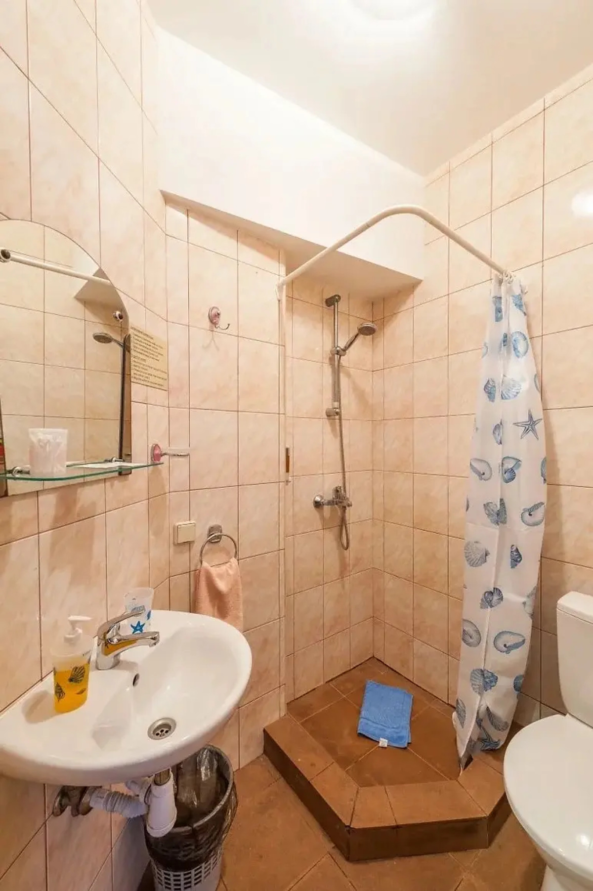 Меблированные комнаты Canny House