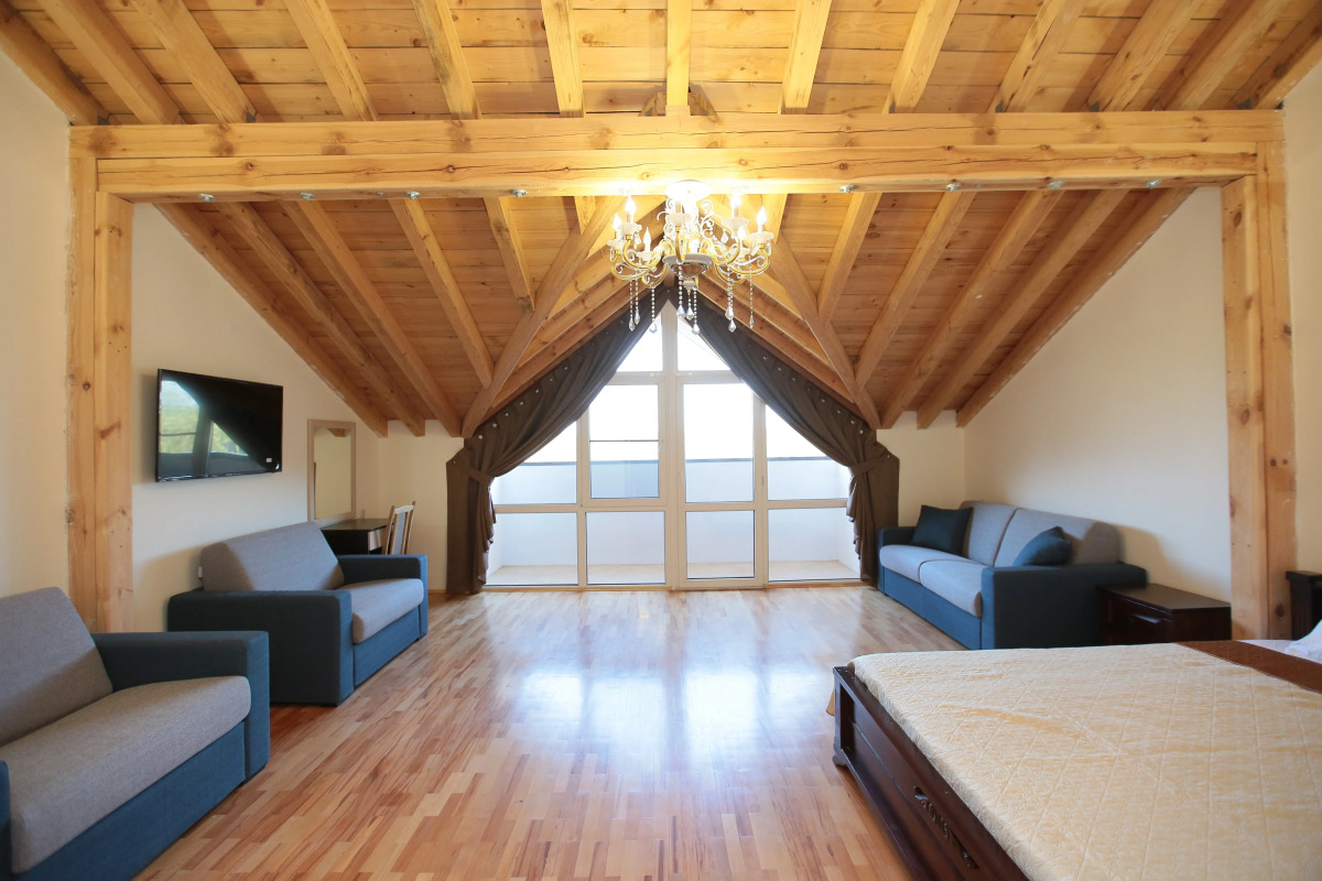 Отель Киараз Арена