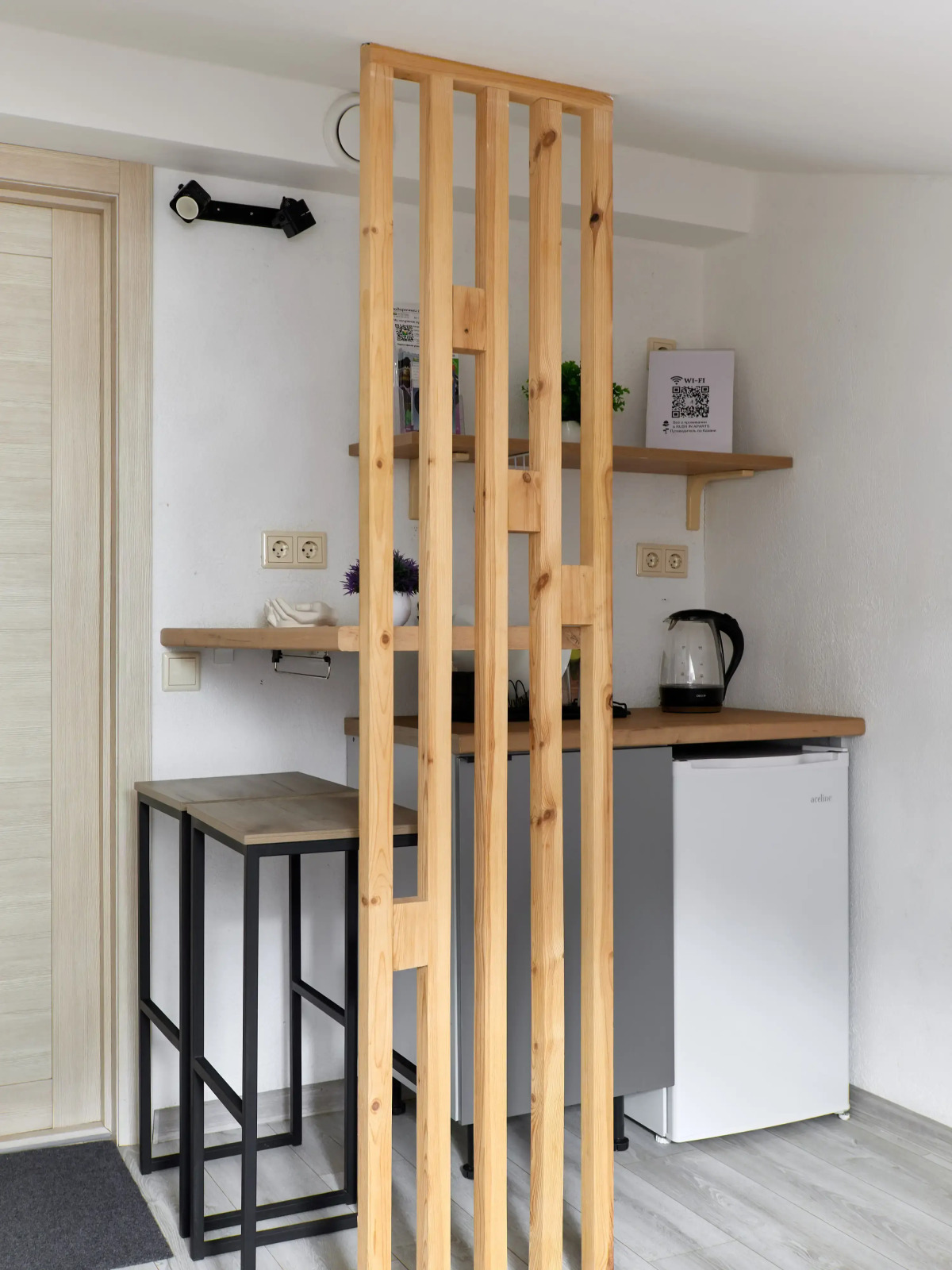 Меблированные Комнаты Rush in Aparts Своя парковка Центр Города Рядом Метро ЖД Вокзал