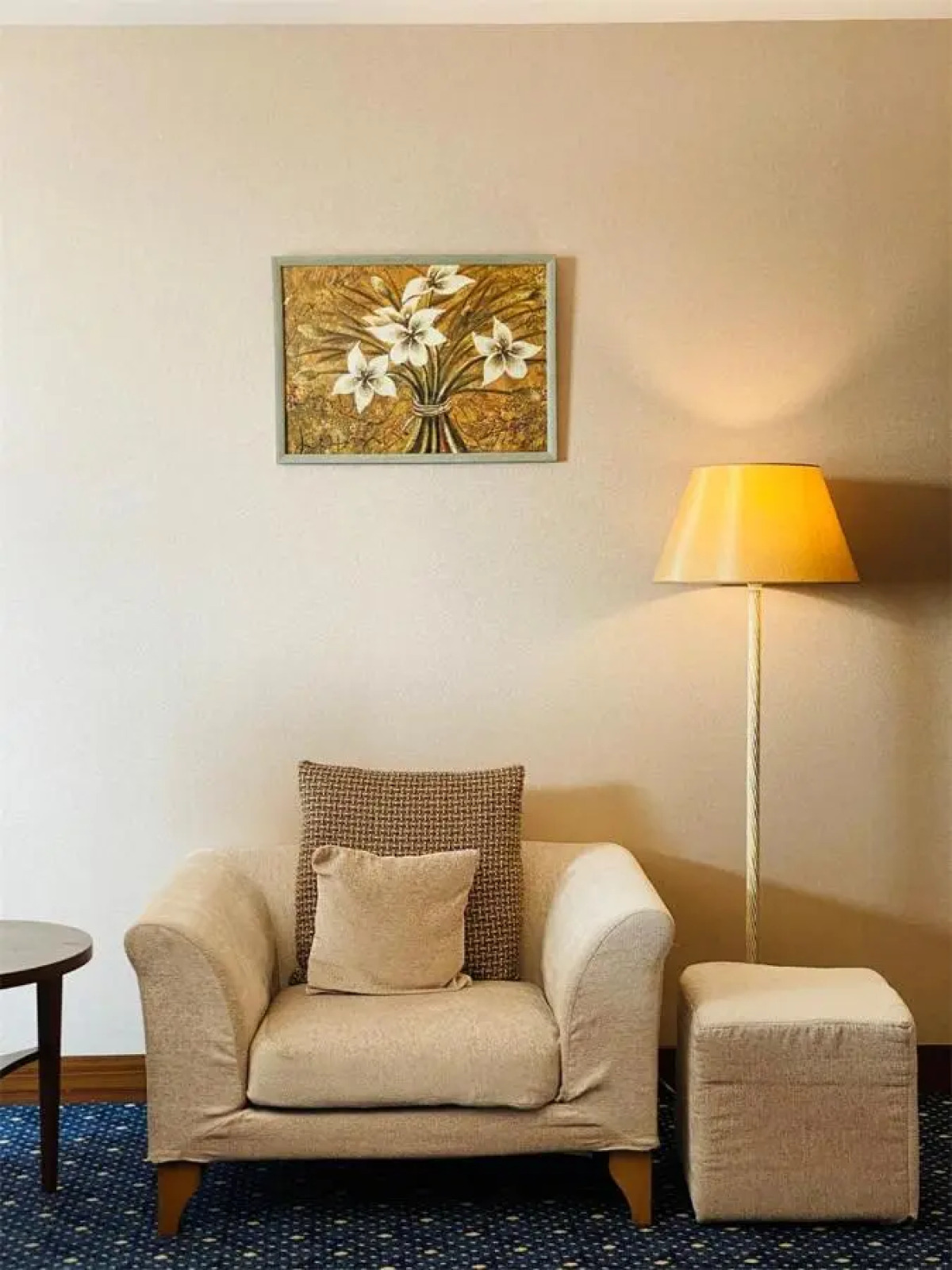 Parkside Hotel & Apartments